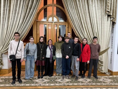 Мир искусства и истории