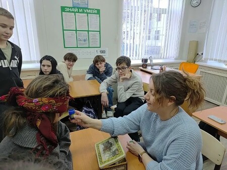 8 марта продолжается